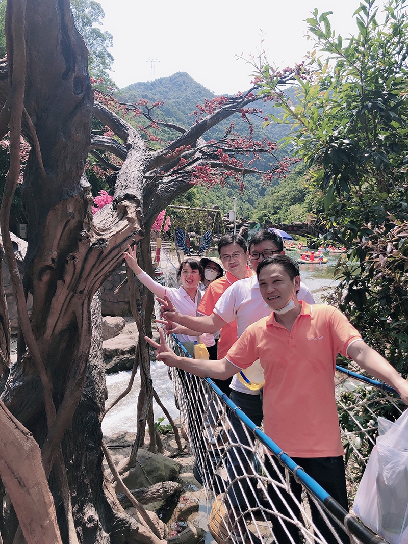 凝聚團隊 再創(chuàng)輝煌——記2022年億維清遠之旅 .jpg 凝聚團隊 再創(chuàng)輝煌——記2022年億維清遠之旅 .jpg